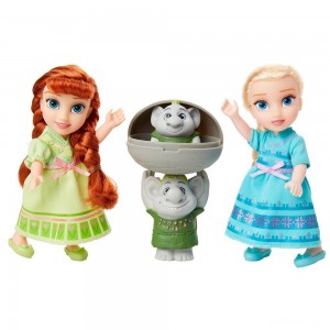 Black Friday | Disney Frozen 2 Petite Surprise Trolls Gift Set - Sale