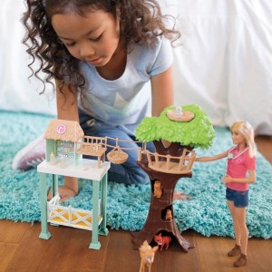 Black Friday | Barbie Animal Rescuer Doll and Playset